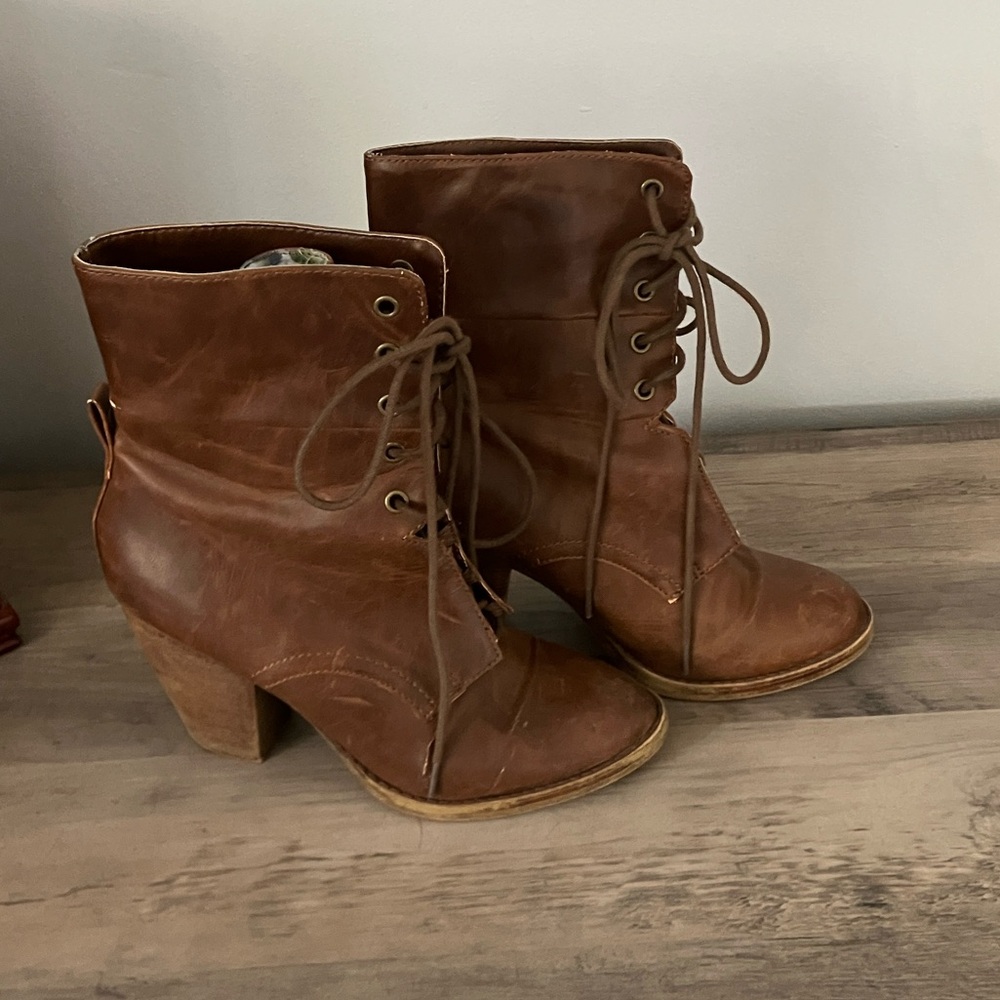 LONDON REBEL Baldwin Brown Lace Up Boots 8 1/2